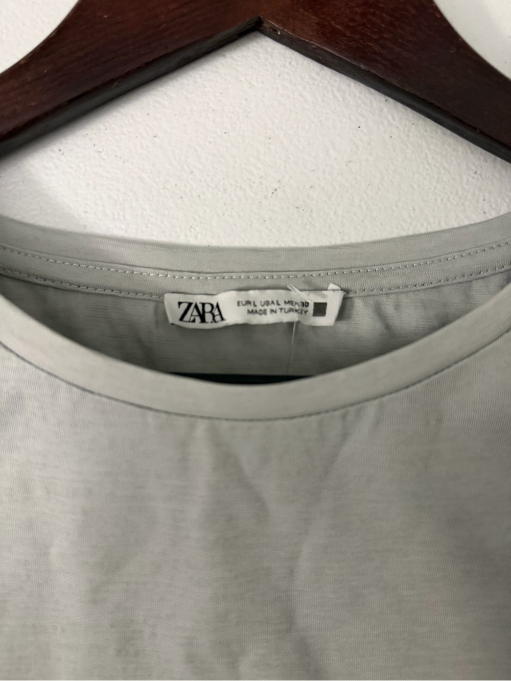 Zara Light Gray Ruffle Shoulder Tank Top - Picture 3 of 5